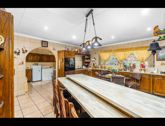 6 BEDROOM FREEHOLD FOR SALE IN SUNWARD PARK